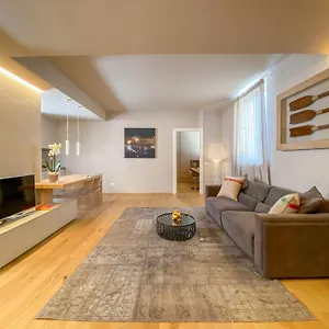 Time To Be - Luxury Centro Storico Apartment Peschiera del Garda